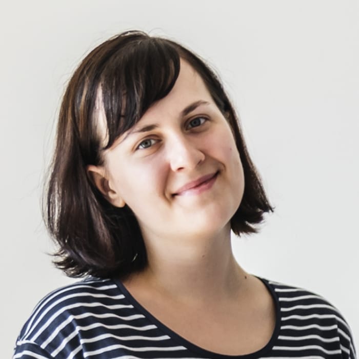 Alexande Stone, Customer